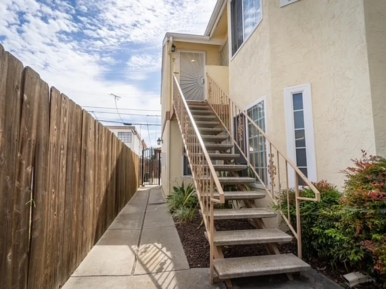 4411 Wilson Ave #7 — Photo 17