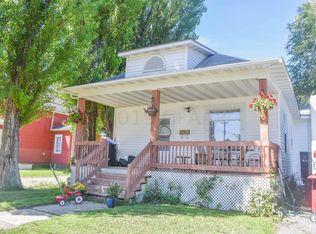 612 8th Ave N, Grand Forks, ND 58203