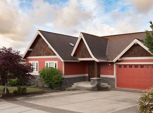 415 NW Mount Mazama St, McMinnville, OR