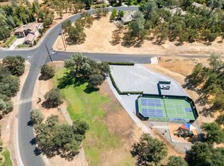 19623 San Vincente Dr, Redding, CA 96003