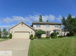 1527 Smokedrift Ln, Lansing, MI 48917