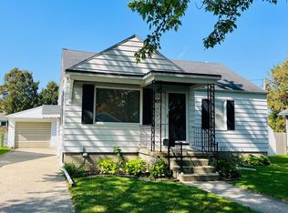 421 James St, Bay City, MI