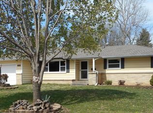 2009 E Cambridge St, Springfield, MO 65804