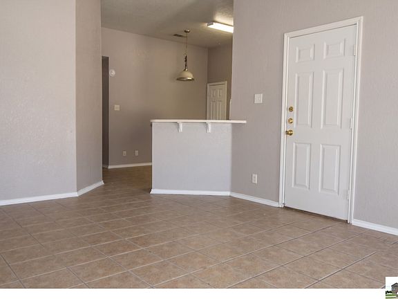 3rd image of 304 Jeff Gordon Dr #A