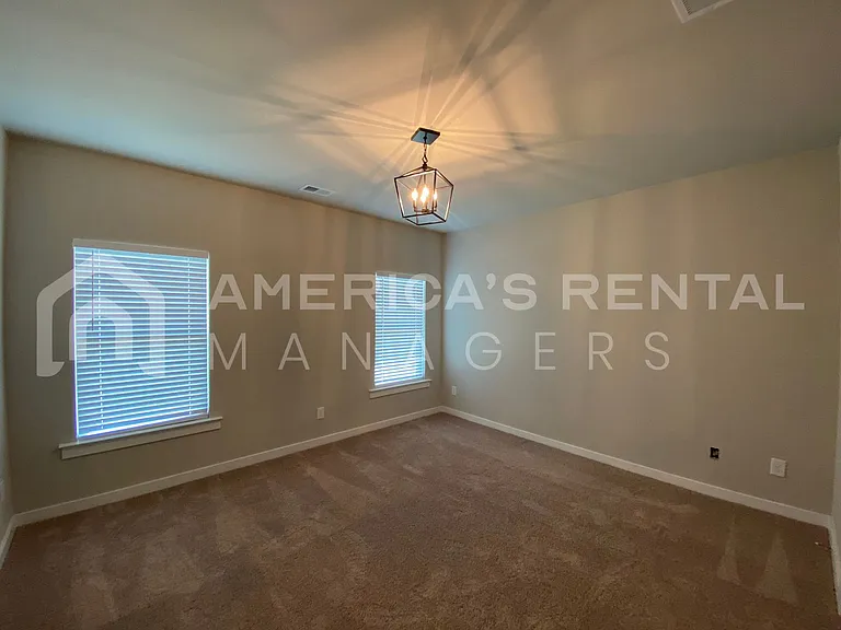 115 Avalon Way — Photo 22