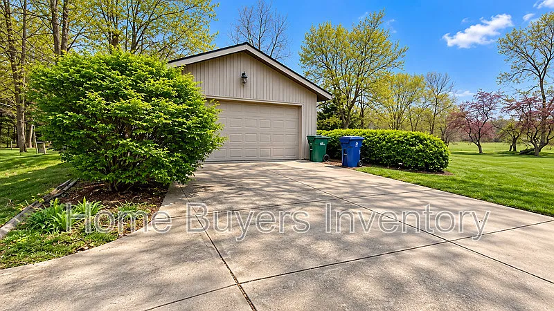 5 bed, 2.5 bath, 1980 sqft, $2,350 — Photo 3