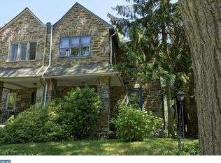 706 Carpenter Ln, Philadelphia, PA 19119