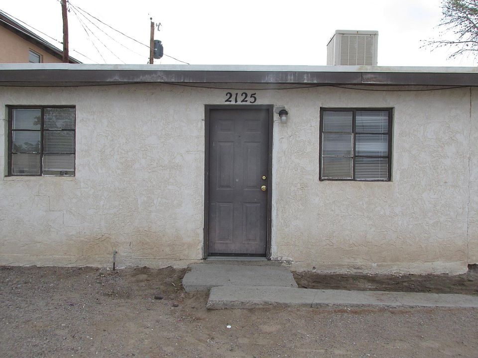 1st image of 2125 College St