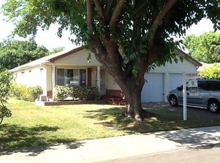 2945 W De Ovan Ave, Stockton, CA 95204