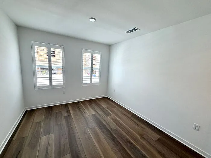 135 Evergreen Ln — Photo 34