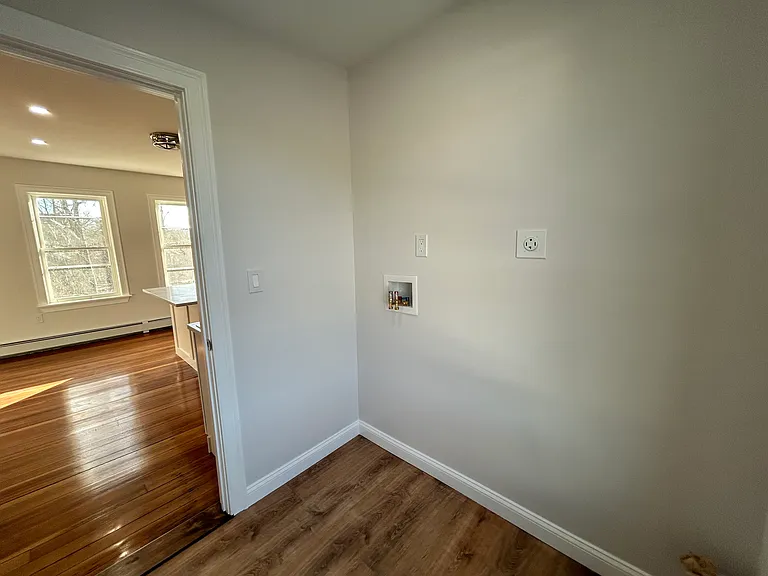 15 Jones St #1 — Photo 6
