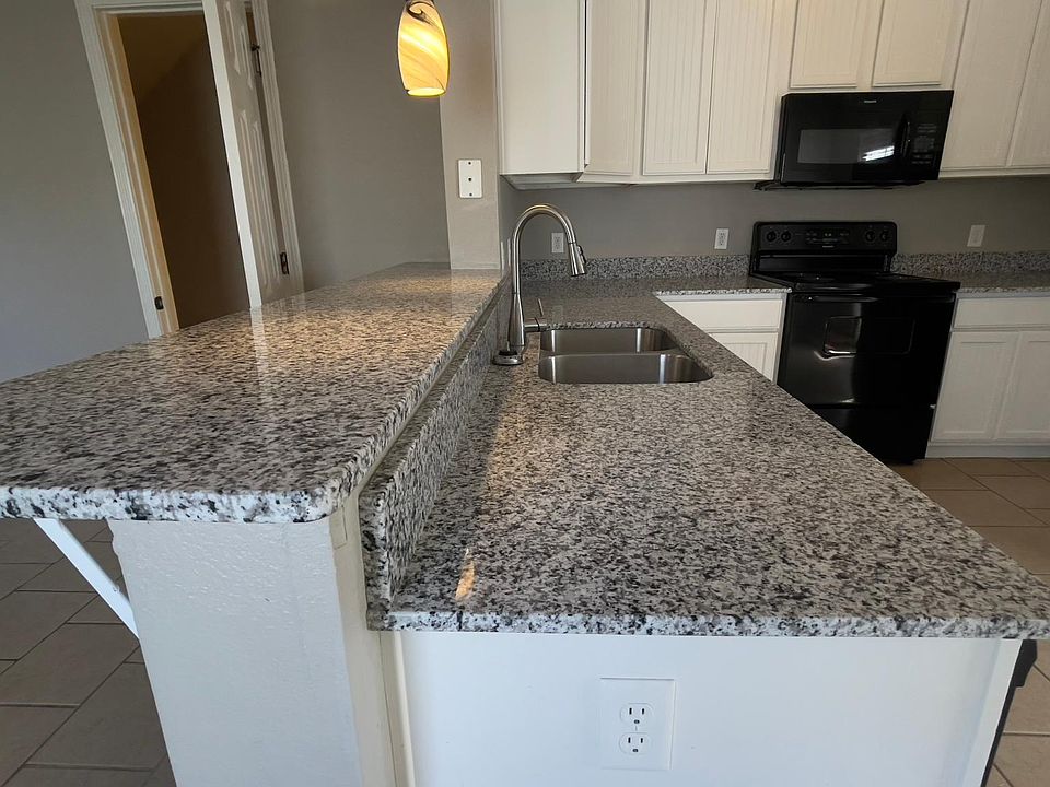 2106D Azlin Pl, Siloam Springs, AR 72761 Zillow