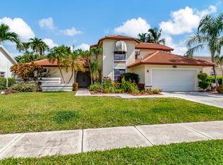 417 Mohawk Ln, Boca Raton, FL 33487