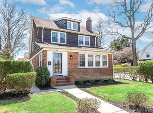 80 Highland Ave, Port Washington, NY 11050