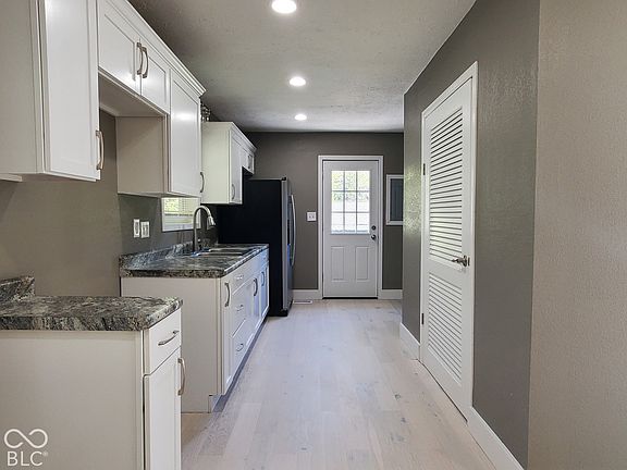 3rd image of 3314 Guion Rd