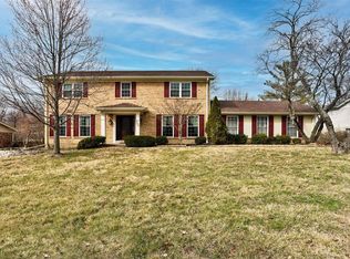 327 Royal Village Dr, Ballwin, MO 63011