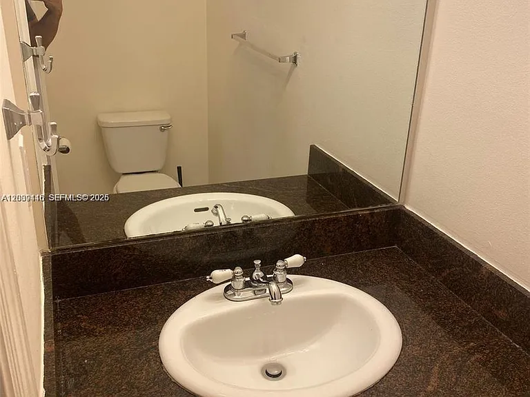 2167 Madeira Dr #2167 — Photo 9