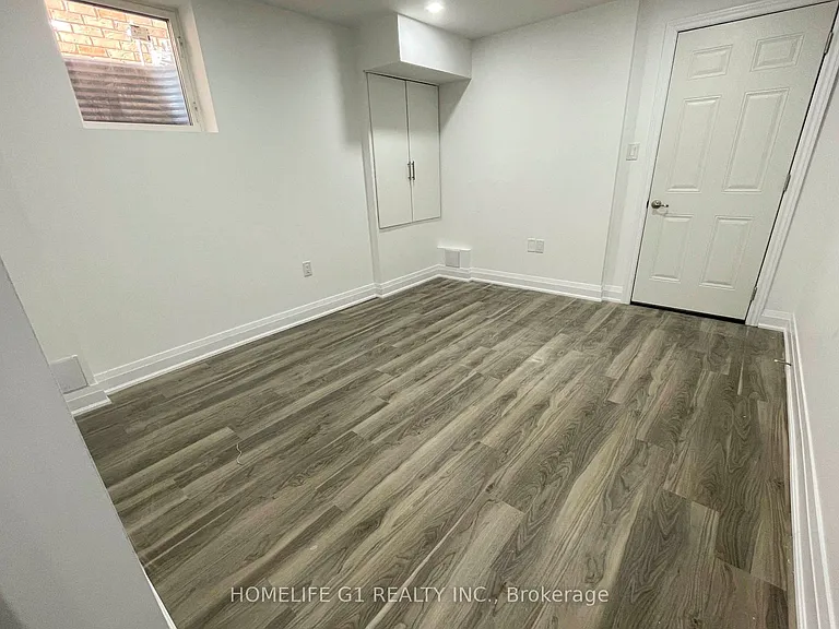 80 Lola Cres — Photo 5