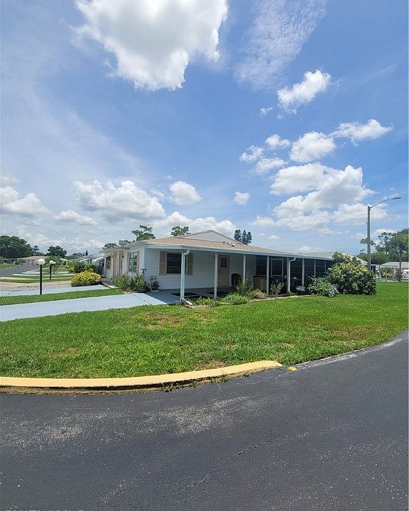 1st image of 9 Dawn Flower Cir