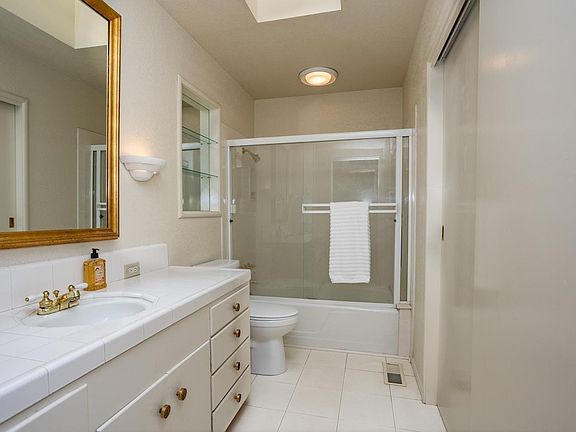 5th image of 7108 Del Rio Dr