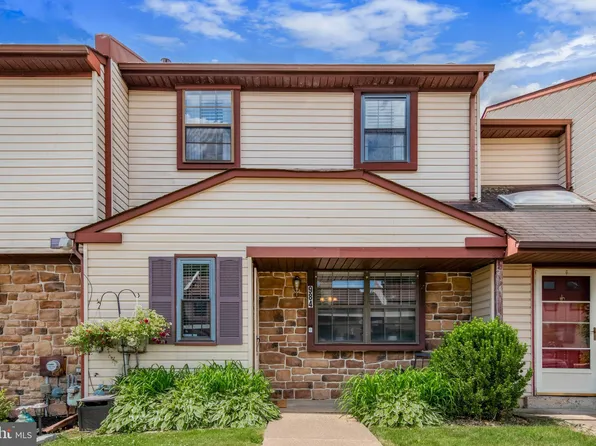 984 Princeton Pl, Warminster, PA 18974