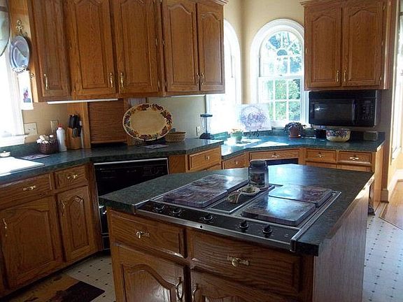 5th image of 4013 Bridgewood Dr