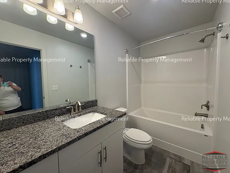 144 S Emery Ln — Photo 8
