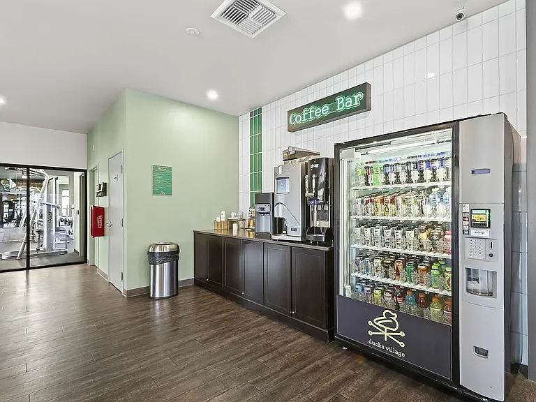 3225 Kinsrow Ave - WEB-17