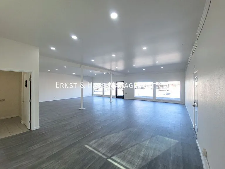 9422 Alondra Blvd — Photo 6