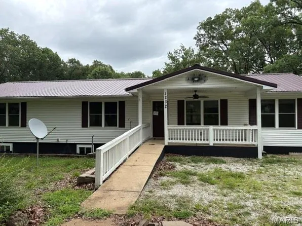 1232 W Springfield Rd, Saint Clair, MO 63077