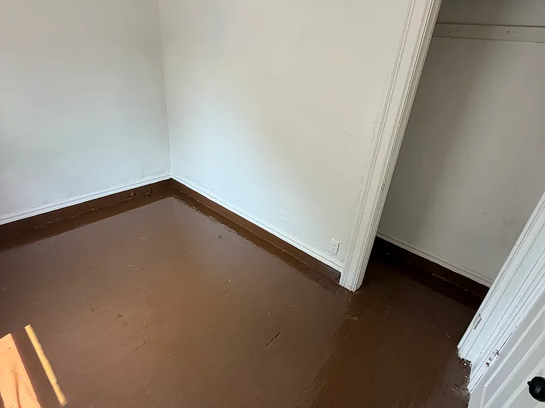 4 New York St #2 — Photo 6