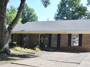 1206 Medallion Dr, Greenwood, MS 38930