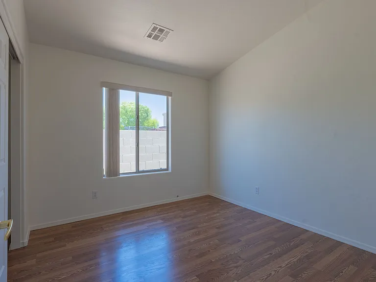 7722 N Winding Trl — Photo 18