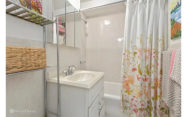 Sold by Douglas Elliman | media 17