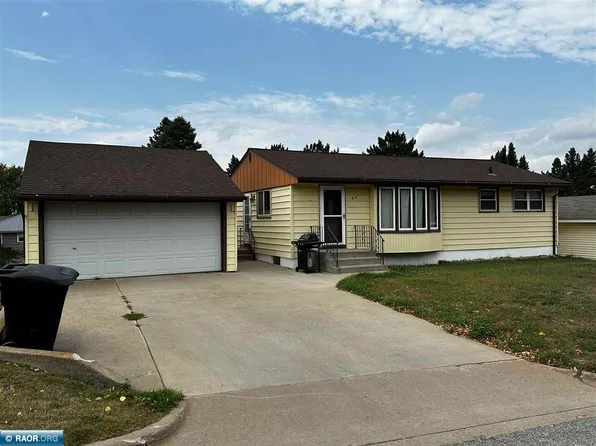 85 Vermillion Dr, Virginia, MN 55792