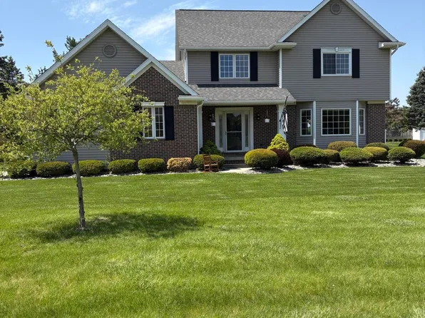 2400 Venezia Dr, Davison, MI 48423