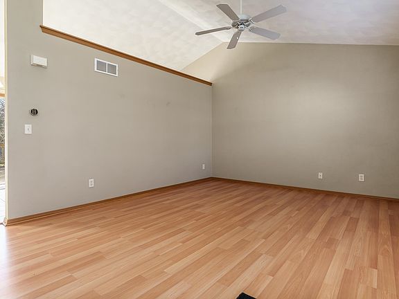 5th image of 3653 Moraga Way