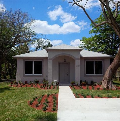 1st image of 1609 NW 6th Ave