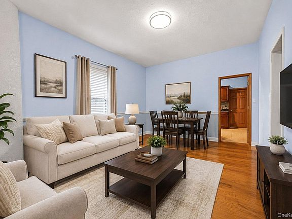 3rd image of 336 E 16th Street