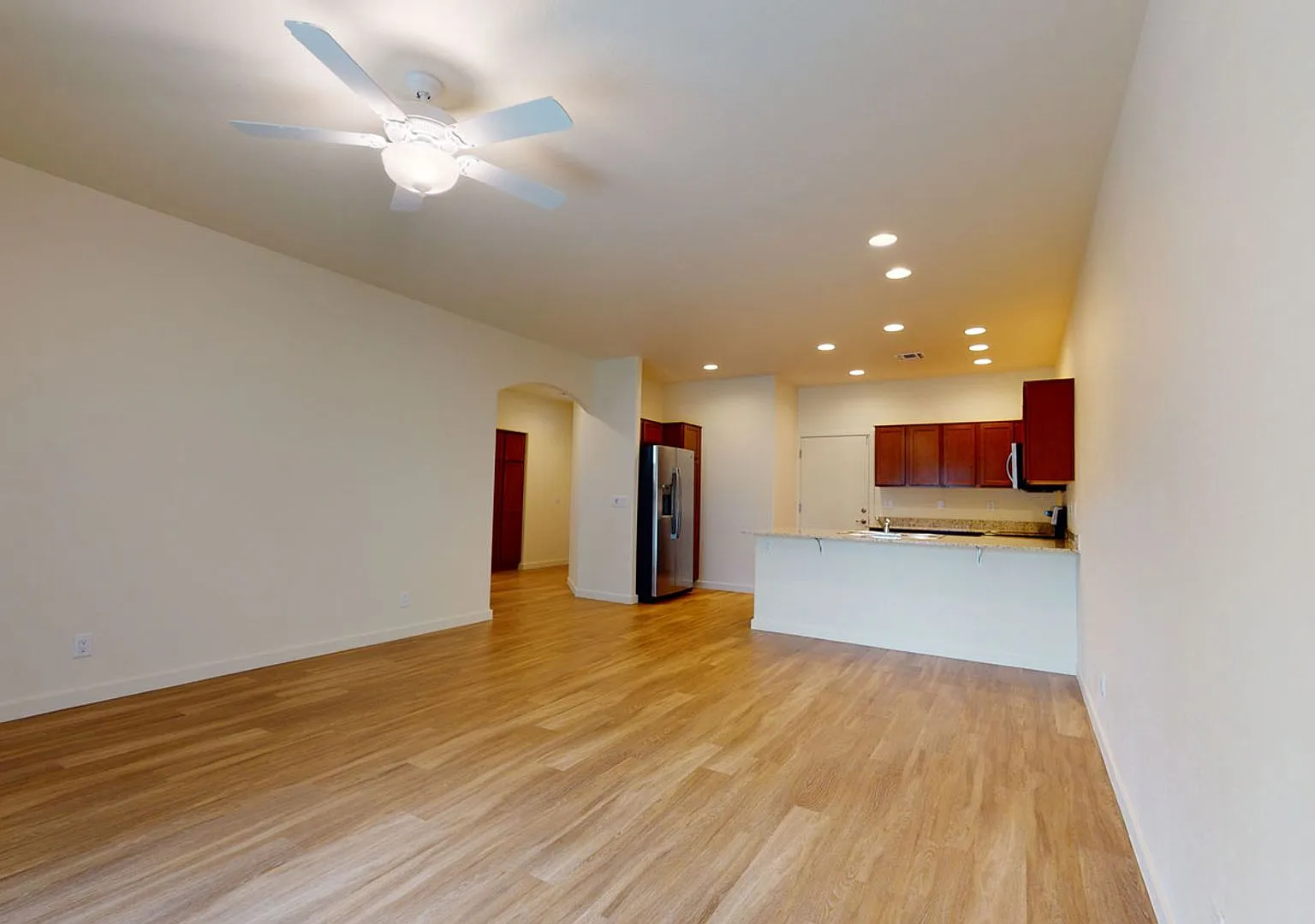 Gorgeous move-in ready home in 55+ Active Adult Community. — Photo 2