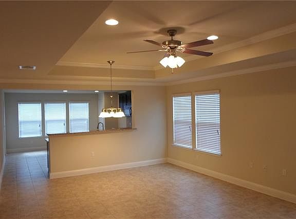 2nd image of 320 Salado Creek Ln