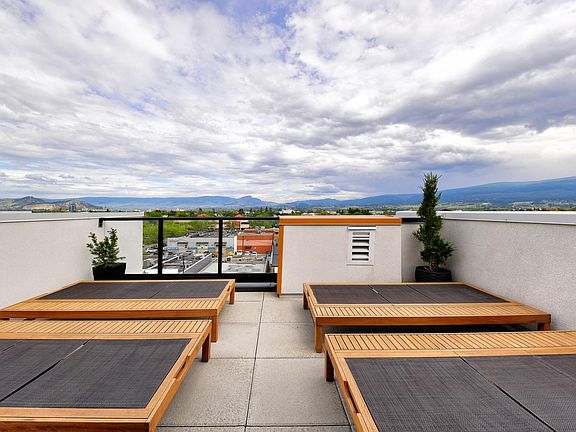 3rd image of 3030 Pandosy St #318