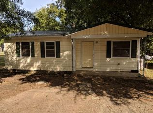 801 E 6th St, Russellville, AR 72801