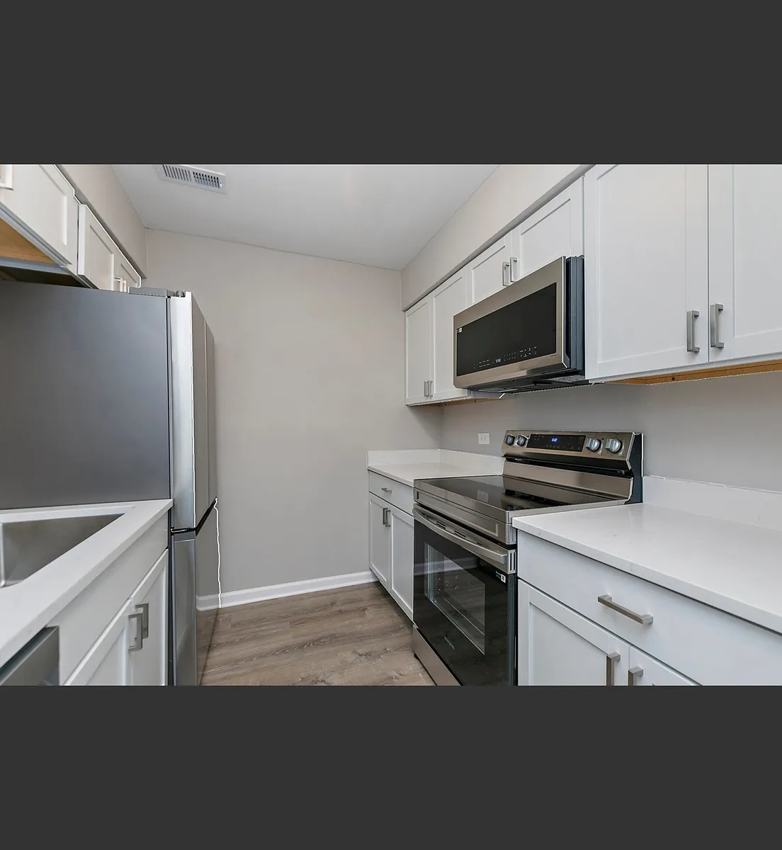 Building Photo - 1484 Stonebridge Cir #B4