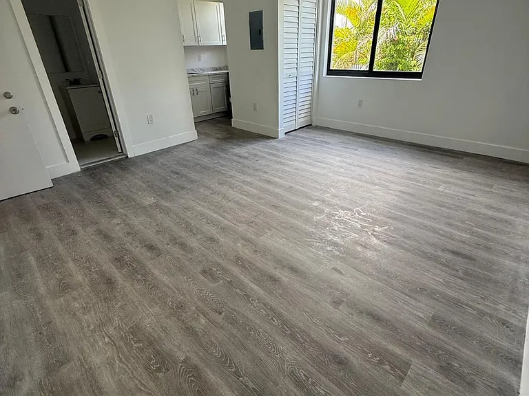 Studio from $1,500/mo & 1/1 from $1,600/mo, newly renovated/Estudio desde $1,500/mes y 1/1 desde ... — Photo 4