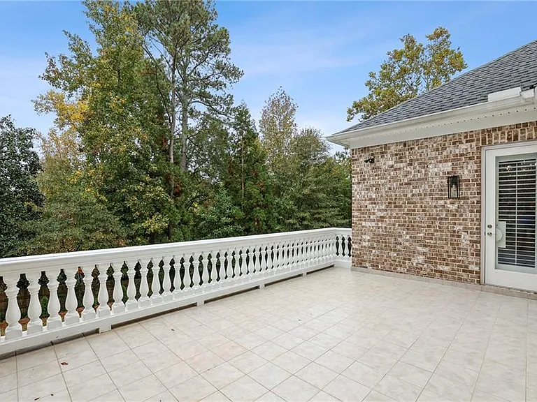 3750 Robinson Rd NE — Photo 48
