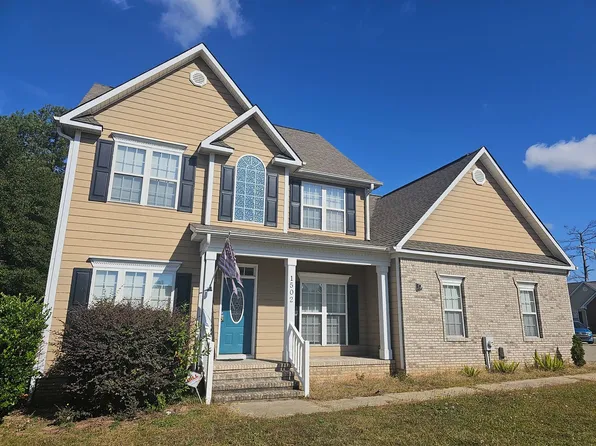 1502 Stonewood Dr, Fayetteville, NC 28306