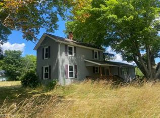 996 Albright McKay Rd NE, Brookfield, OH 44403