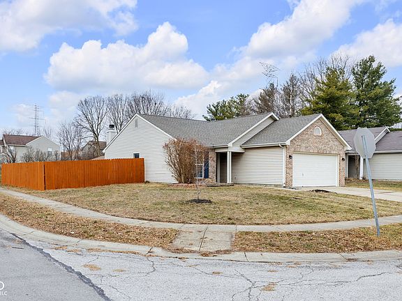 3rd image of 5226 Lakemanor Dr