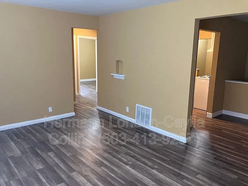 3 bed, 2.5 bath, 1464 sqft, $1,465 — Photo 4
